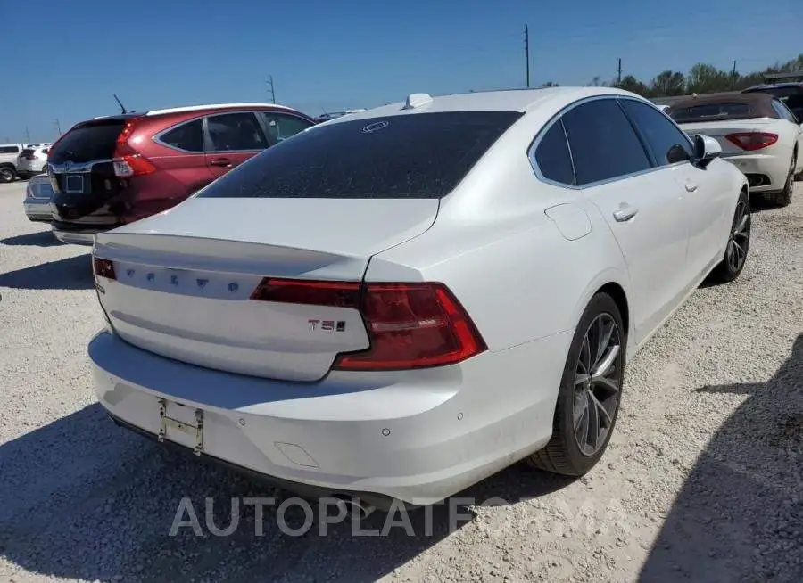 VOLVO S90 T5 MOM 2018 vin LVY982MK0JP029555 from auto auction Copart