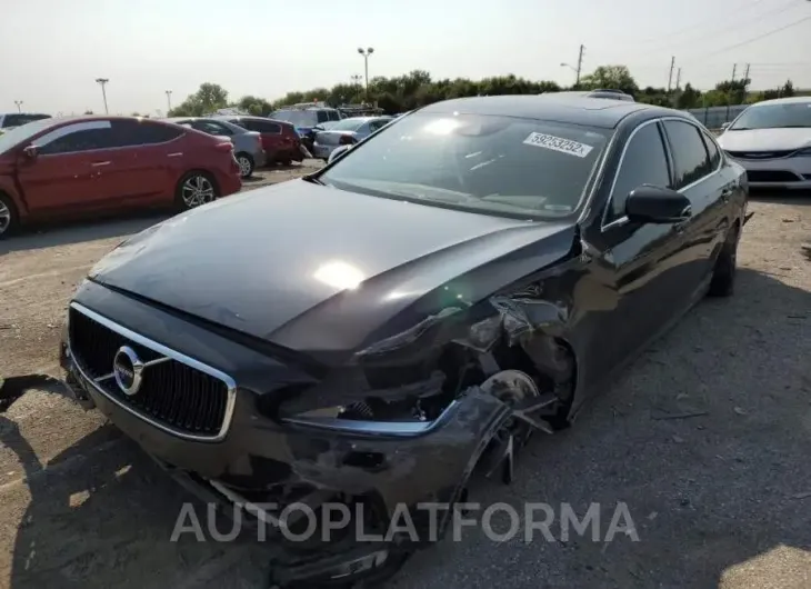 VOLVO S90 T5 MOM 2018 vin LVY982MK5JP029065 from auto auction Copart