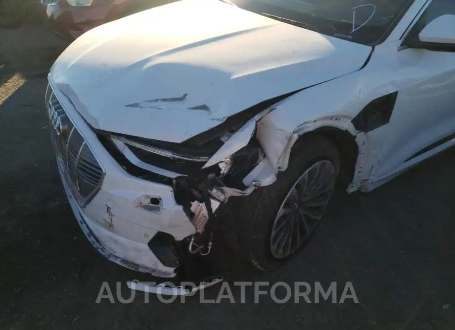 AUDI E-TRON PRE 2019 vin WA1VAAGE0KB005419 from auto auction Copart