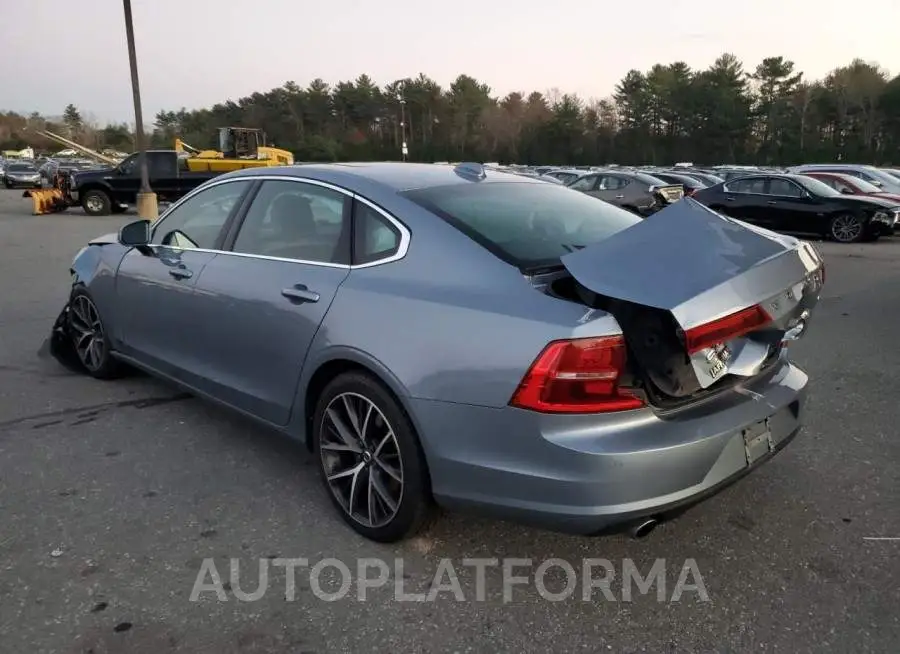 VOLVO S90 T5 MOM 2018 vin LVY982MK7JP034834 from auto auction Copart