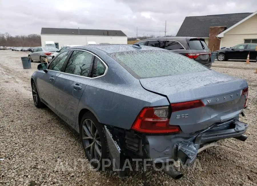 VOLVO S90 T5 MOM 2018 vin LVY982MK5JP007261 from auto auction Copart