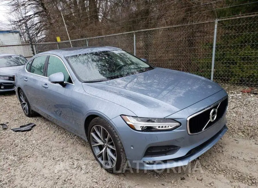 VOLVO S90 T5 MOM 2018 vin LVY982MK5JP007261 from auto auction Copart