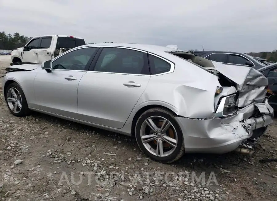 VOLVO S90 T5 MOM 2018 vin LVY982AK7JP035812 from auto auction Copart