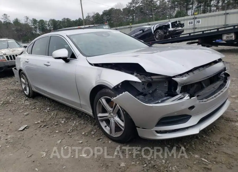 VOLVO S90 T5 MOM 2018 vin LVY982AK7JP035812 from auto auction Copart