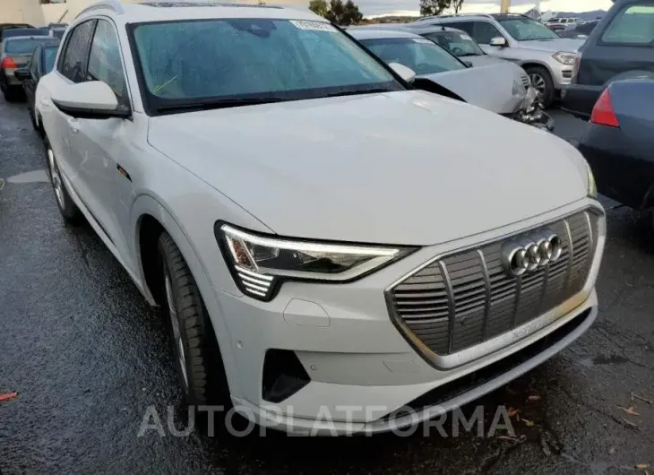 AUDI E-TRON PRE 2019 vin WA1LAAGE7KB024685 from auto auction Copart