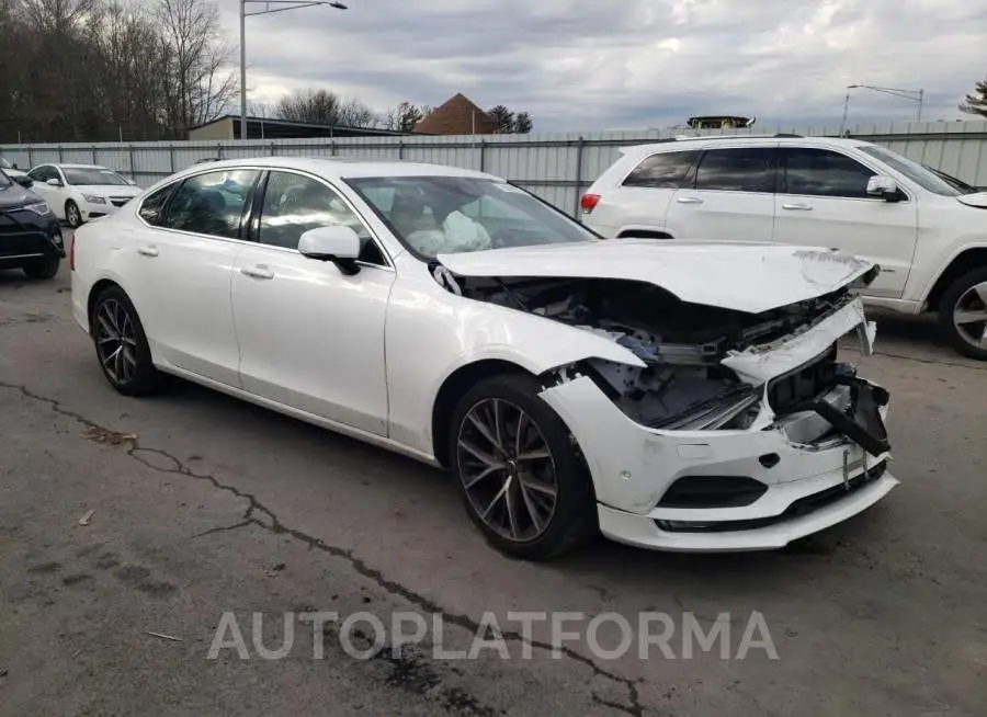 VOLVO S90 T5 MOM 2018 vin LVY982MK6JP033657 from auto auction Copart