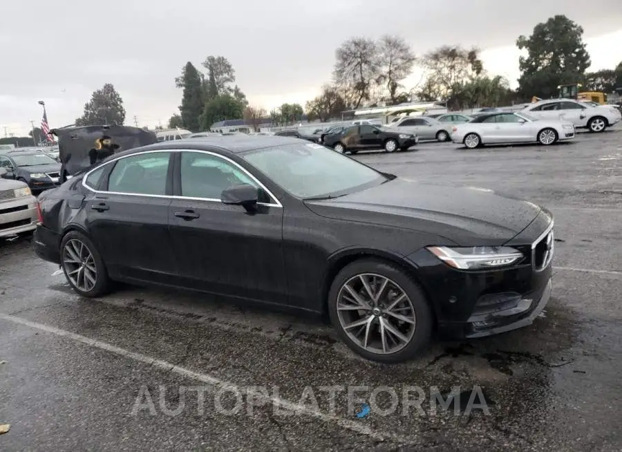 VOLVO S90 T5 MOM 2018 vin LVY982AK2JP033000 from auto auction Copart