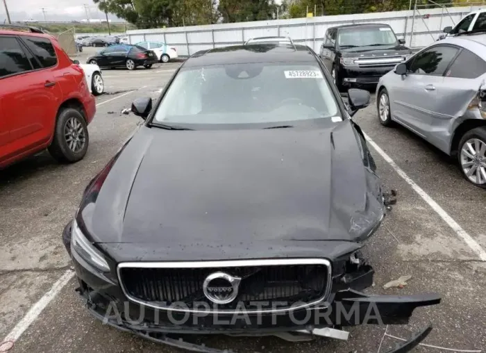 VOLVO S90 T5 MOM 2018 vin LVY982AK5JP033816 from auto auction Copart