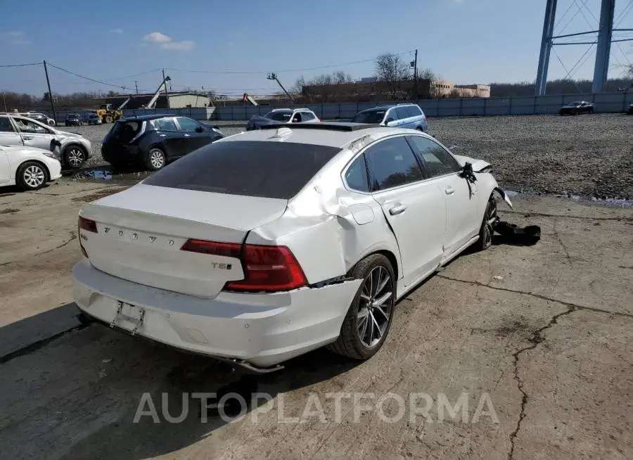 VOLVO S90 T5 MOM 2018 vin LVY982MK0JP024405 from auto auction Copart