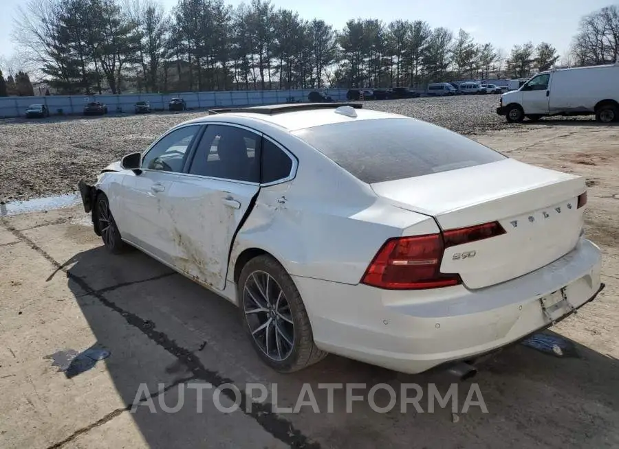 VOLVO S90 T5 MOM 2018 vin LVY982MK0JP024405 from auto auction Copart