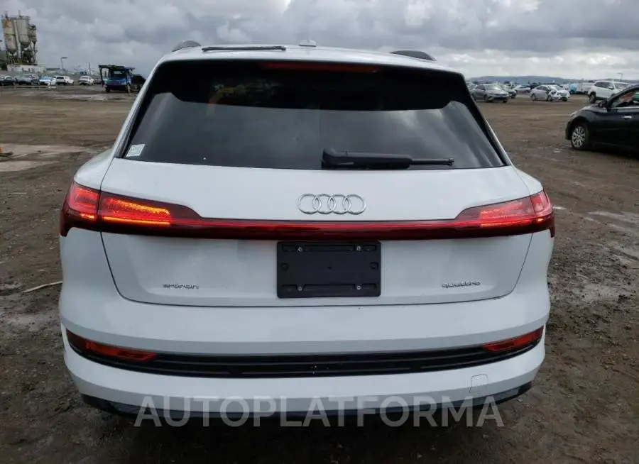 AUDI E-TRON PRE 2022 vin WA1AAAGE5NB030514 from auto auction Copart