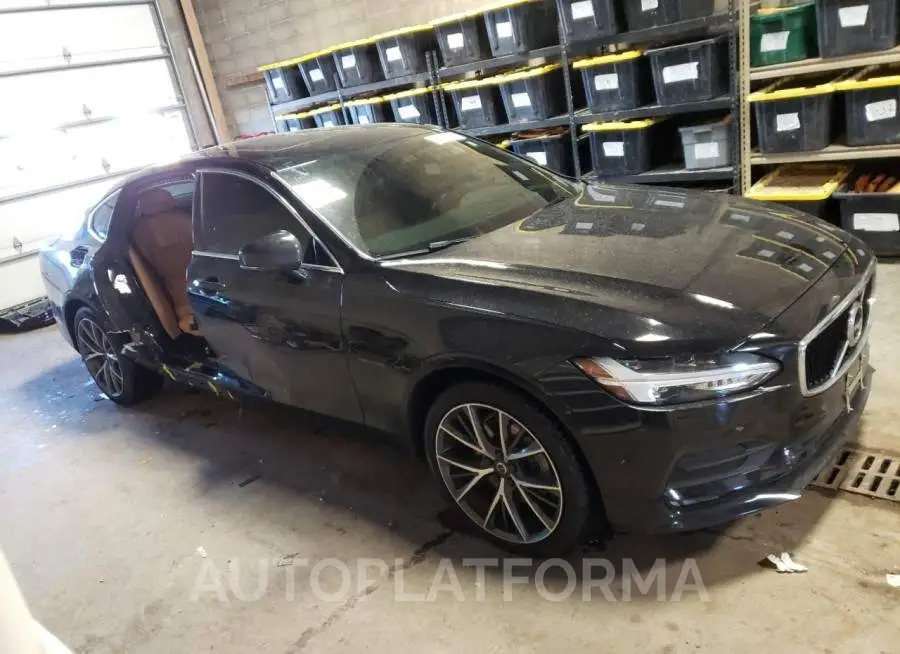 VOLVO S90 T5 MOM 2019 vin LVY102MK6KP098823 from auto auction Copart