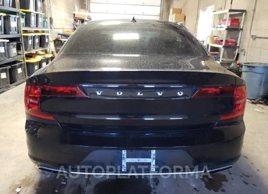 VOLVO S90 T5 MOM 2019 vin LVY102MK6KP098823 from auto auction Copart