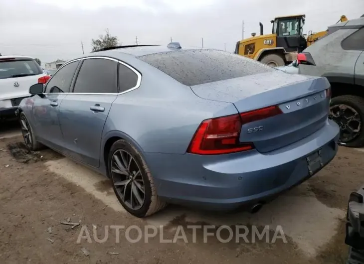 VOLVO S90 T5 MOM 2018 vin LVY982MK1JP036997 from auto auction Copart