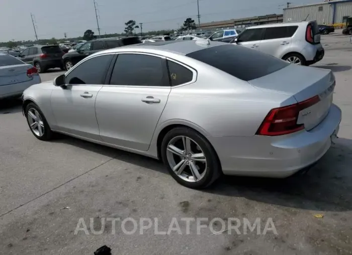 VOLVO S90 T5 MOM 2018 vin LVY982MK2JP027757 from auto auction Copart