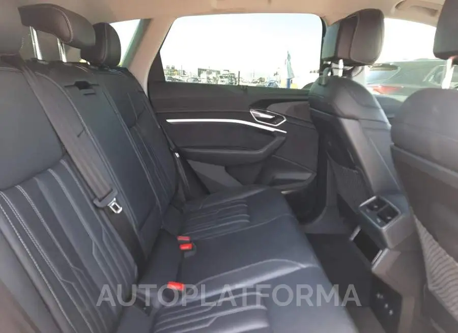 AUDI E-TRON PRE 2019 vin WA1VAAGE1KB021113 from auto auction Copart