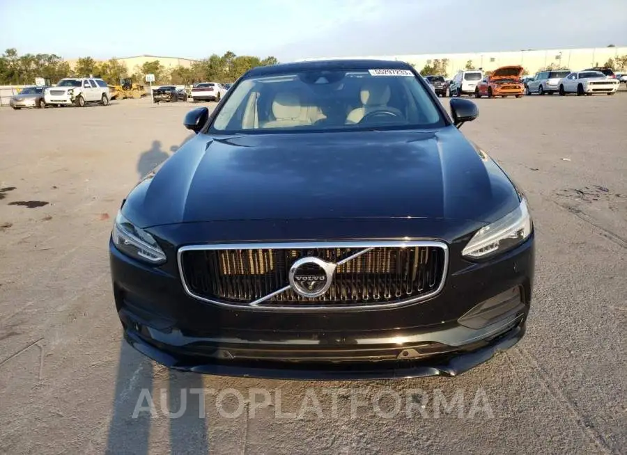 VOLVO S90 T5 MOM 2018 vin LVY982AK4JP017834 from auto auction Copart