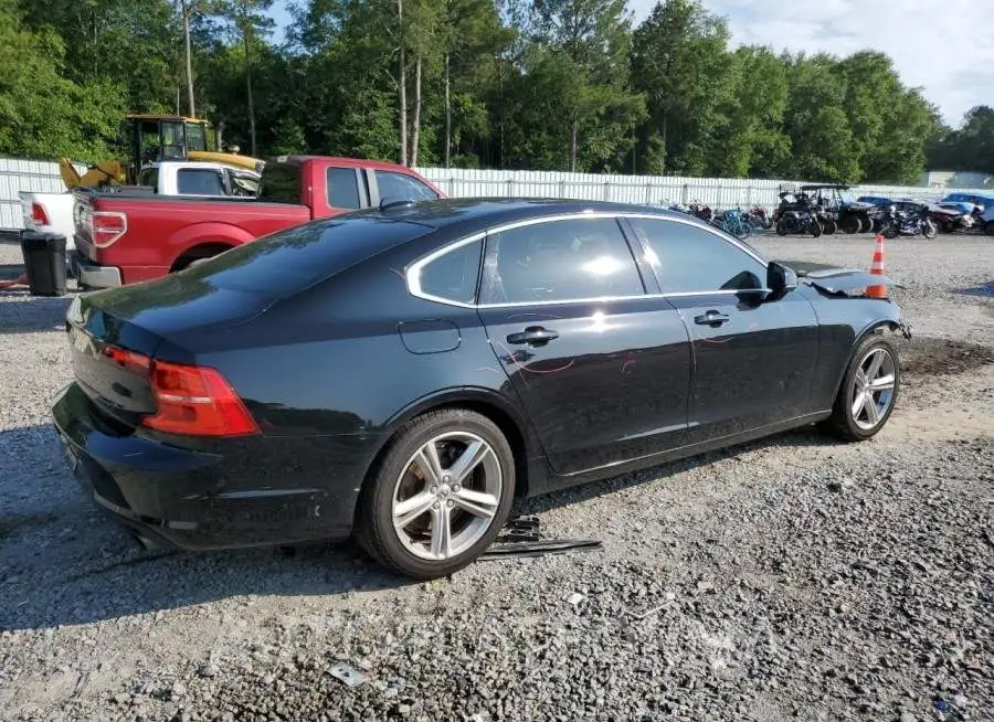 VOLVO S90 T5 MOM 2018 vin LVY982AK9JP023466 from auto auction Copart