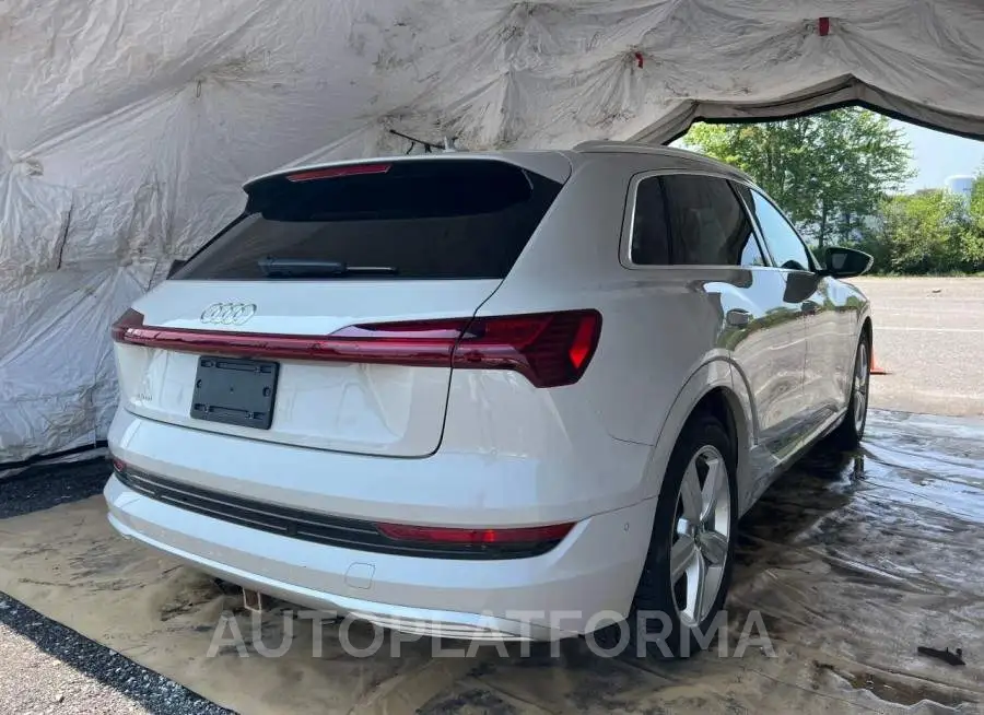 AUDI E-TRON PRE 2019 vin WA1LAAGEXKB013129 from auto auction Copart