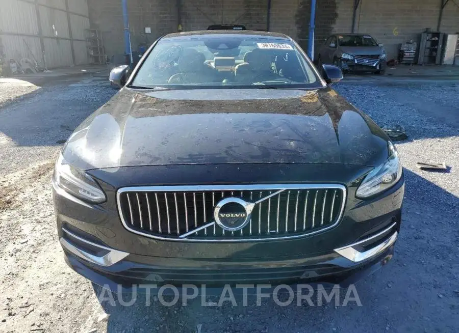 VOLVO S90 T6 INS 2017 vin YV1A22ML8H1007793 from auto auction Copart