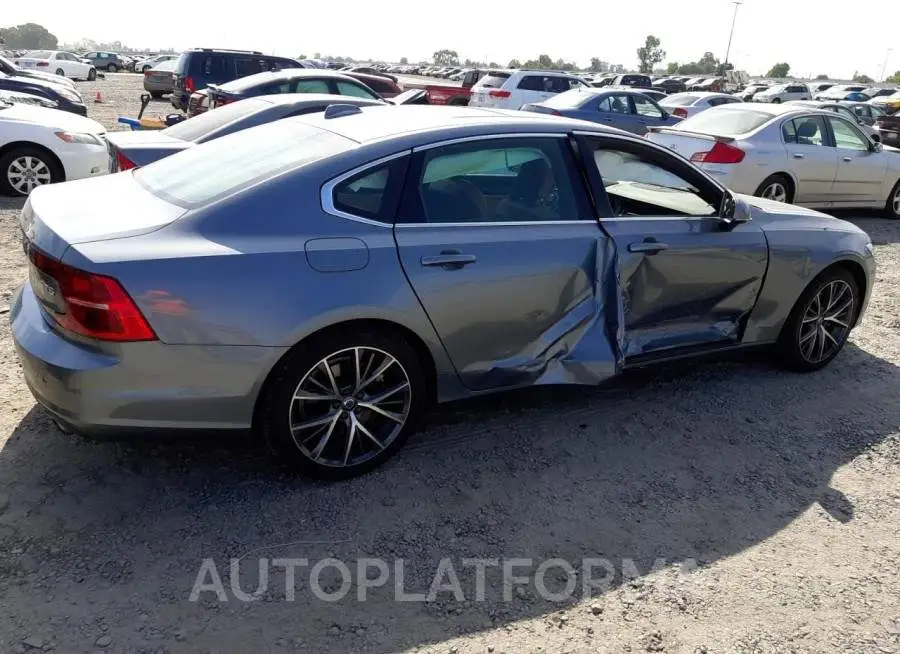 VOLVO S90 T5 MOM 2018 vin LVY982AK0JP005986 from auto auction Copart