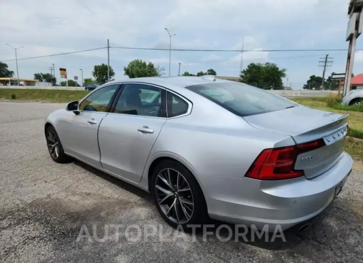 VOLVO S90 T5 MOM 2018 vin LVY982MK7JP022134 from auto auction Copart