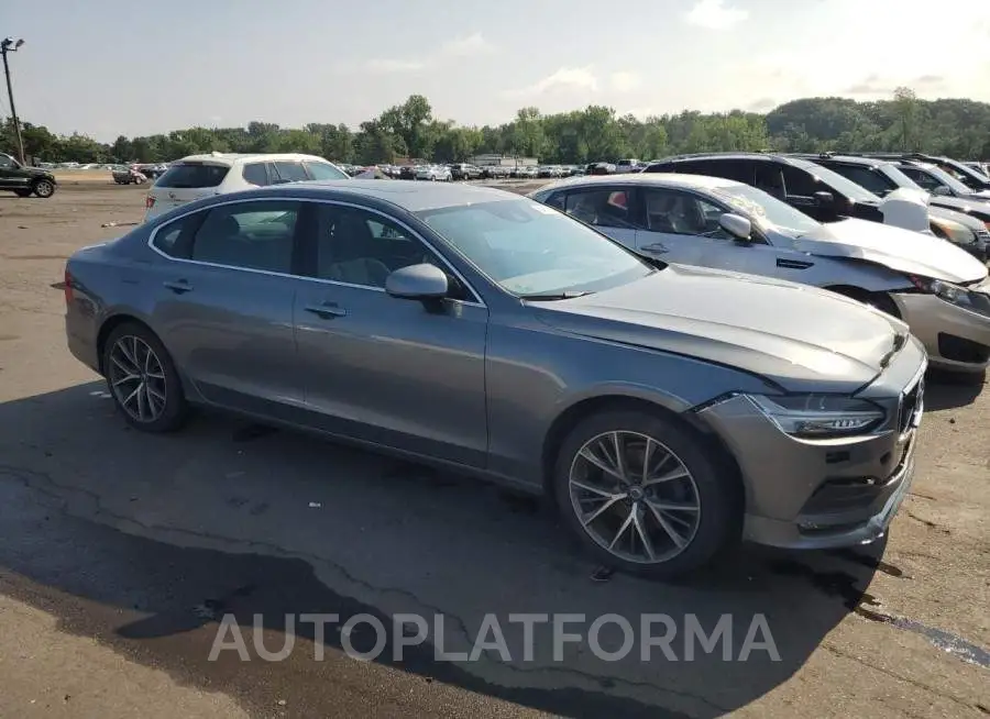 VOLVO S90 T5 MOM 2018 vin LVY982MK6JP027843 from auto auction Copart