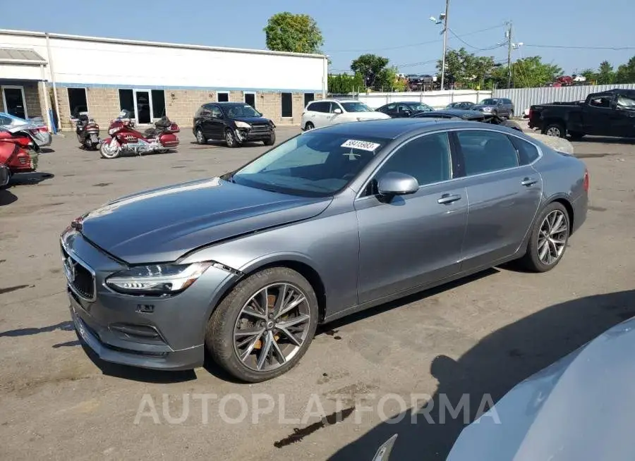 VOLVO S90 T5 MOM 2018 vin LVY982MK6JP027843 from auto auction Copart