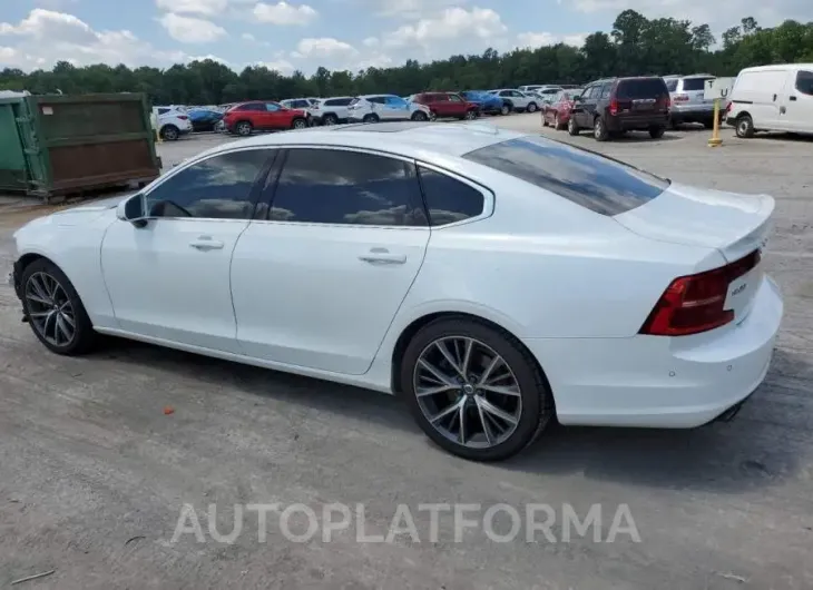 VOLVO S90 T5 MOM 2018 vin LVY982MK3JP032627 from auto auction Copart