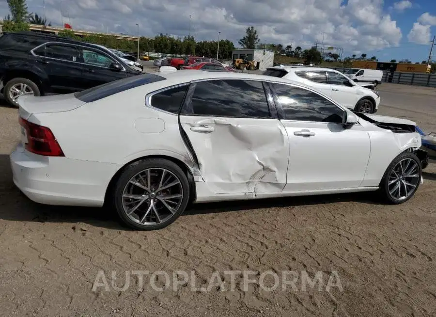 VOLVO S90 T5 MOM 2018 vin LVY102MK1JP052041 from auto auction Copart