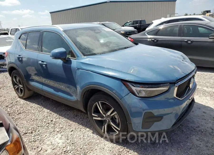 VOLVO XC40 CORE 2023 vin YV4K92HK5P2916474 from auto auction Copart