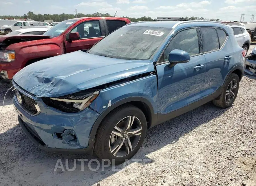 VOLVO XC40 CORE 2023 vin YV4K92HK5P2916474 from auto auction Copart