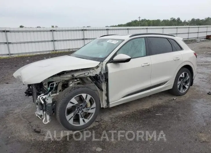 AUDI E-TRON PRE 2022 vin WA1AAAGE2NB014223 from auto auction Copart