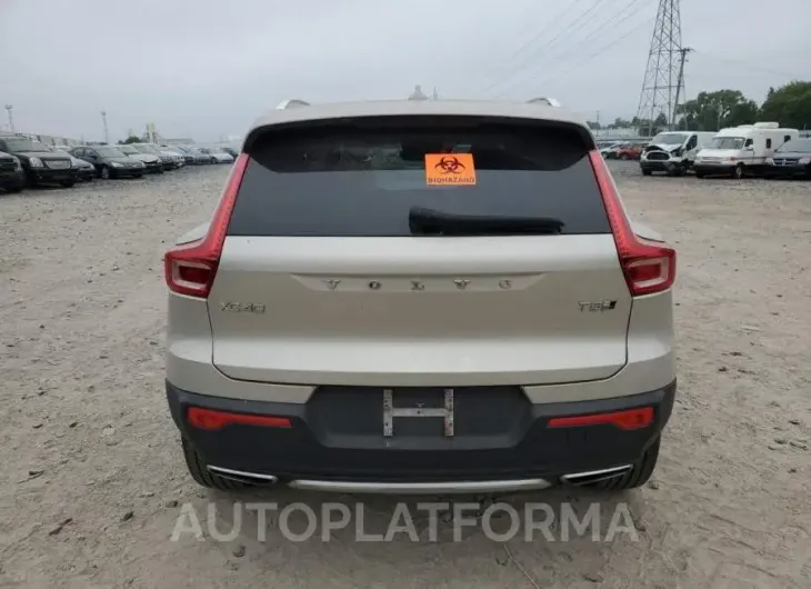 VOLVO XC40 T5 IN 2019 vin YV4162UL6K2111689 from auto auction Copart