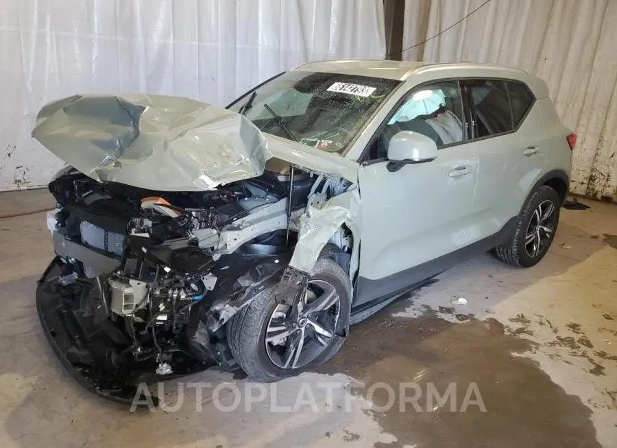 VOLVO XC40 CORE 2023 vin YV4L12UK1P2044098 from auto auction Copart