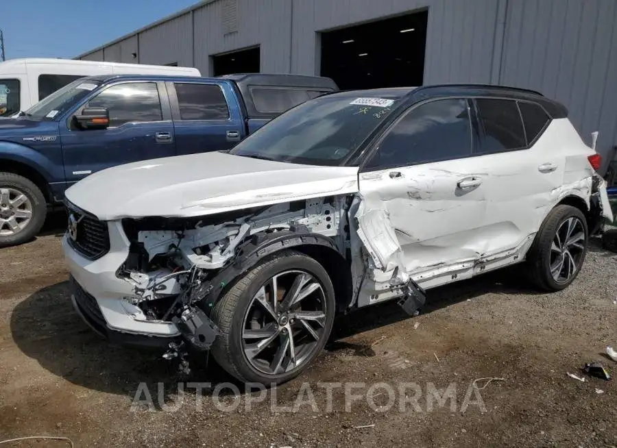 VOLVO XC40 T4 R- 2020 vin YV4AC2HM0L2245014 from auto auction Copart