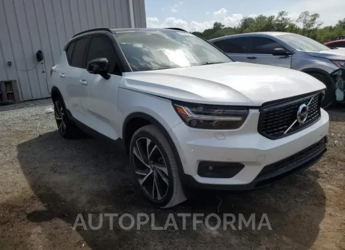 VOLVO XC40 T4 R- 2020 vin YV4AC2HM0L2245014 from auto auction Copart