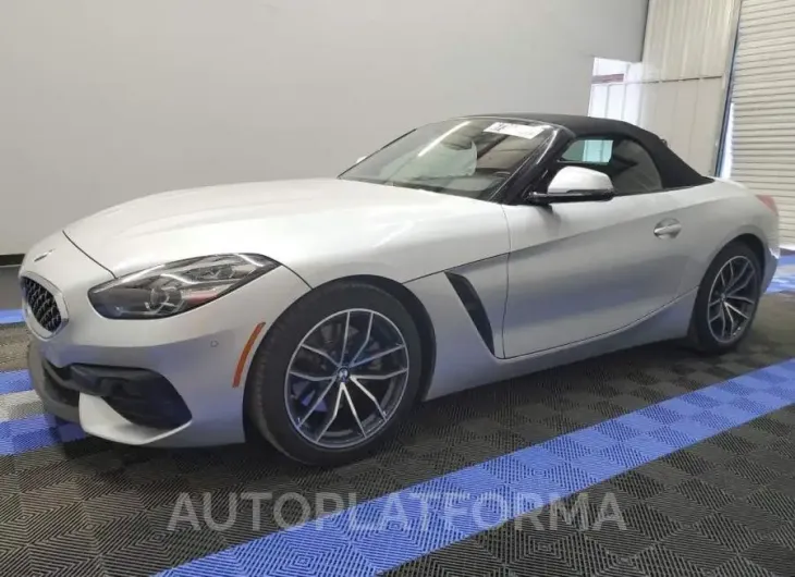 BMW Z4 SDRIVE3 2021 vin WBAHF3C0XMWX26317 from auto auction Copart