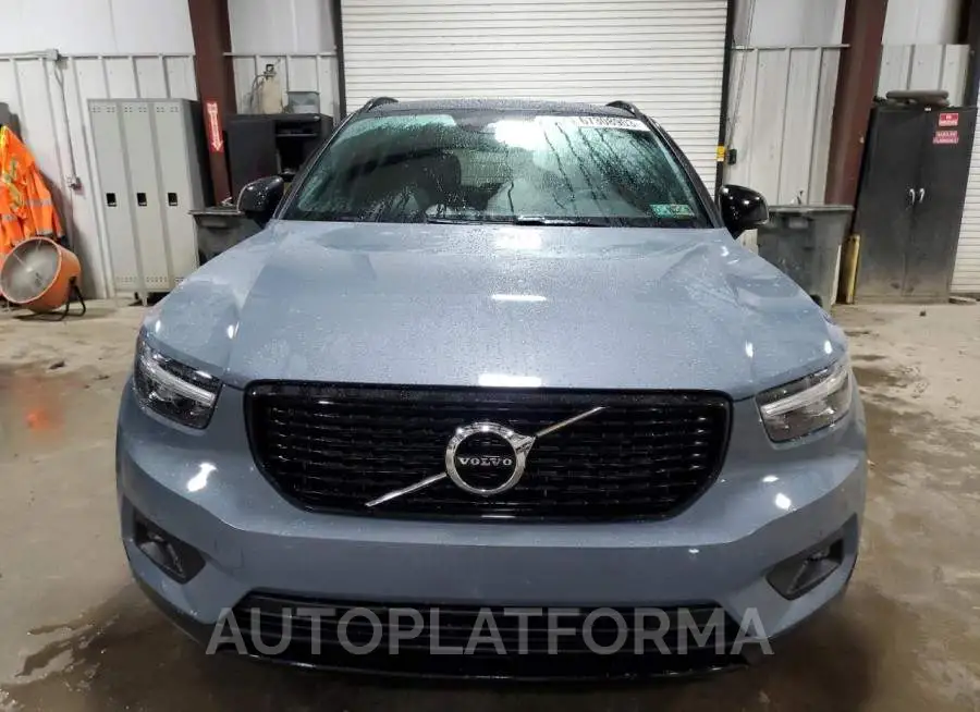 VOLVO XC40 T5 R- 2021 vin YV4162UM8M2494305 from auto auction Copart