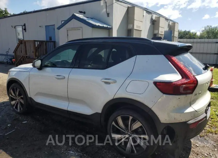 VOLVO XC40 P8 RE 2022 vin YV4ED3UB4N2695793 from auto auction Copart