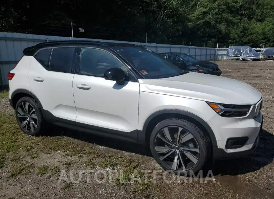 VOLVO XC40 P8 RE 2022 vin YV4ED3UB4N2695793 from auto auction Copart