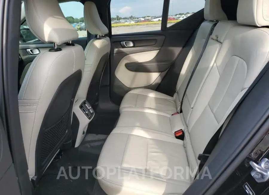 VOLVO XC40 T4 IN 2020 vin YV4AC2HLXL2310264 from auto auction Copart