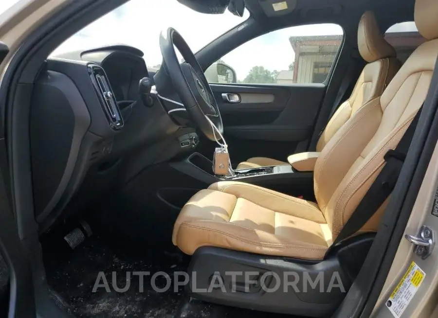 VOLVO XC40 T5 IN 2019 vin YV4162UL1K2087317 from auto auction Copart