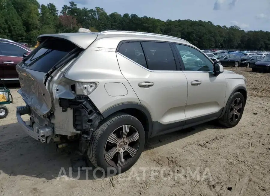 VOLVO XC40 T5 IN 2019 vin YV4162UL1K2087317 from auto auction Copart