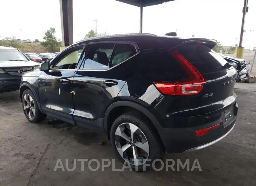 VOLVO XC40 PLUS 2023 vin YV4L12UN6P2966134 from auto auction Copart