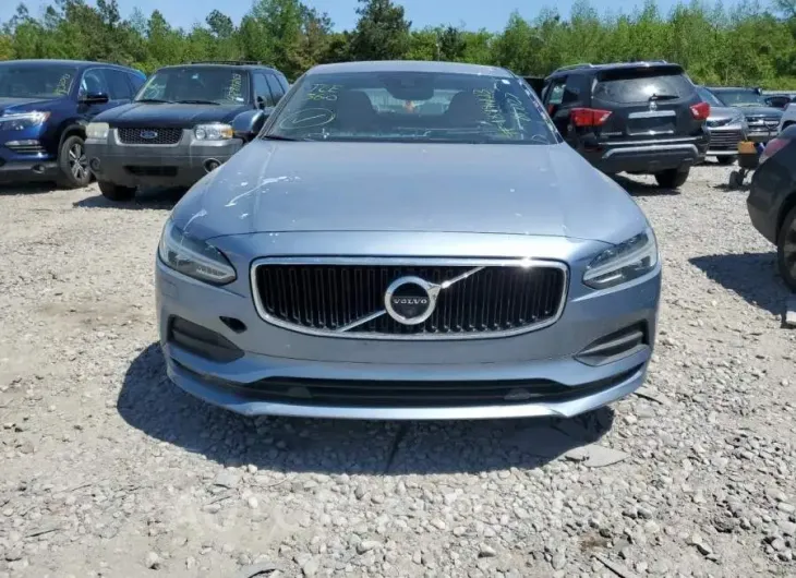 VOLVO S90 T5 MOM 2018 vin LVY102MK7JP047281 from auto auction Copart