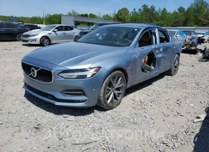 VOLVO S90 T5 MOM 2018 vin LVY102MK7JP047281 from auto auction Copart