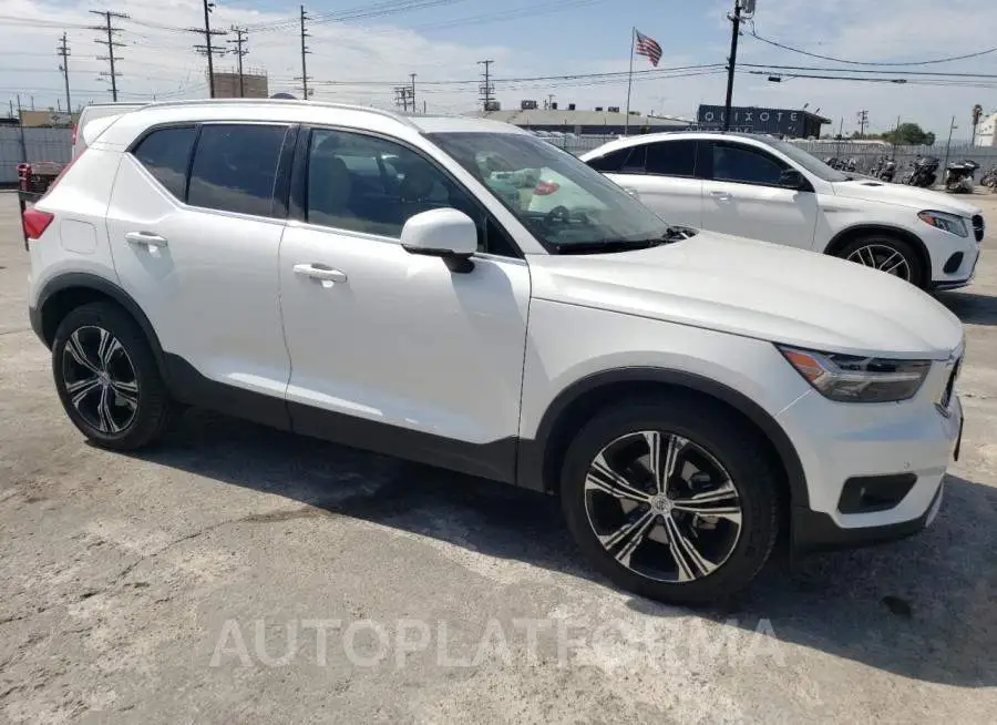 VOLVO XC40 T5 IN 2021 vin YV4162UL2M2519075 from auto auction Copart