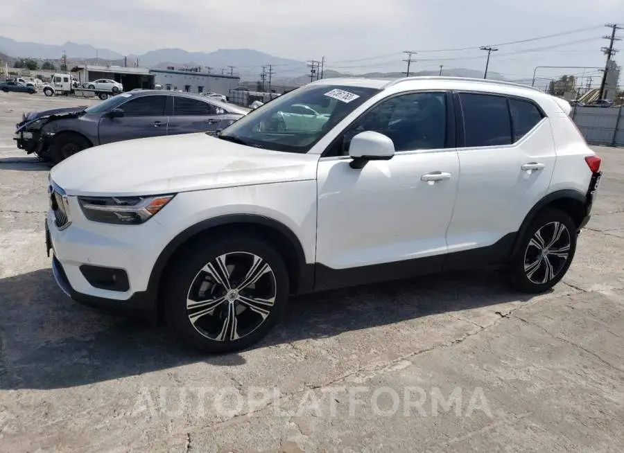 VOLVO XC40 T5 IN 2021 vin YV4162UL2M2519075 from auto auction Copart