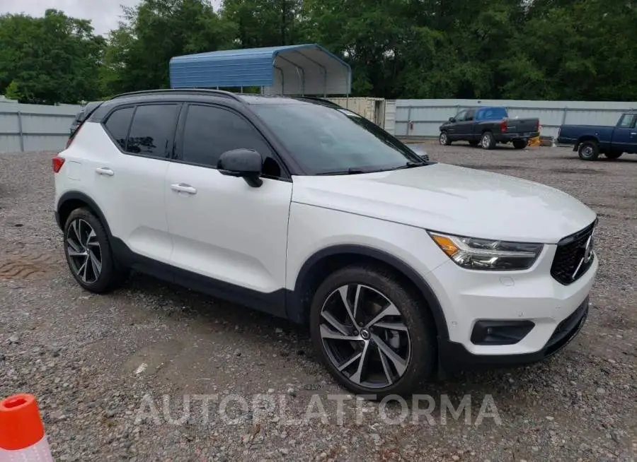 VOLVO XC40 T5 R- 2022 vin YV4162UM0N2741706 from auto auction Copart